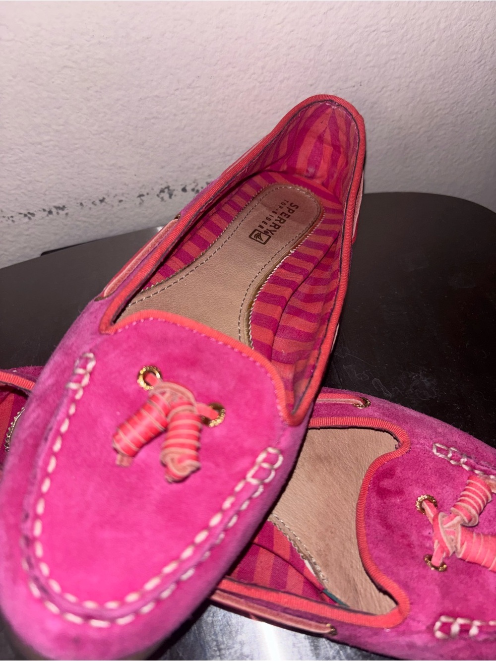 Sperry Hot Pink Suede Women's moccasin NEVER WORN size 7.5